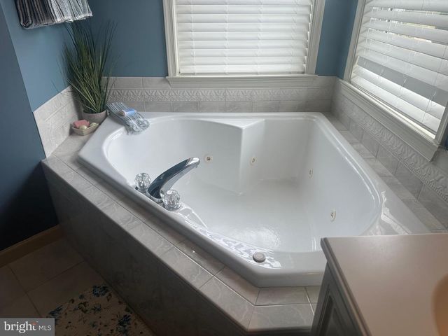 116 BRINKLEY DR, Sellersville, PA 18960