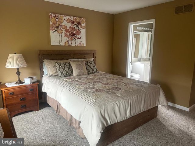 116 BRINKLEY DR, Sellersville, PA 18960