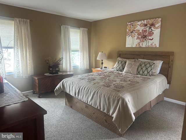 116 BRINKLEY DR, Sellersville, PA 18960