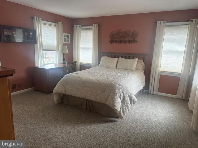 116 BRINKLEY DR, Sellersville, PA 18960