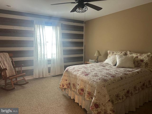 116 BRINKLEY DR, Sellersville, PA 18960