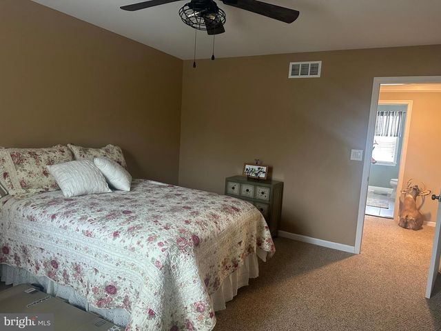 116 BRINKLEY DR, Sellersville, PA 18960