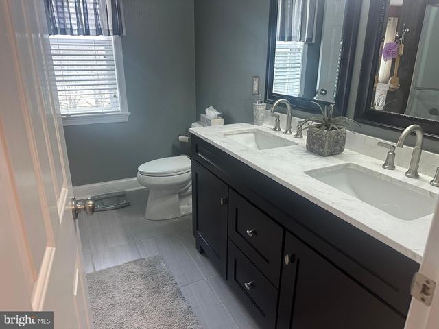 116 BRINKLEY DR, Sellersville, PA 18960