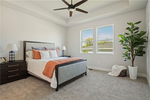 1817 Woodward Circle, Raymore, MO 64083