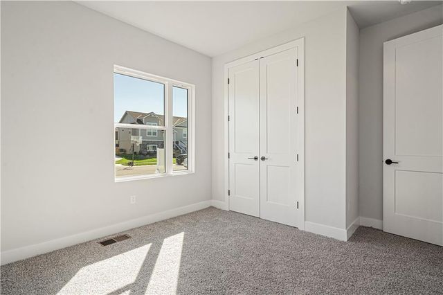 1817 Woodward Circle, Raymore, MO 64083