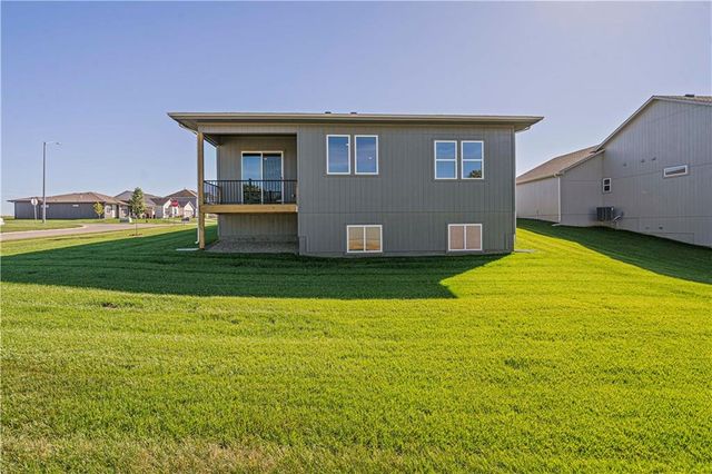 1817 Woodward Circle, Raymore, MO 64083