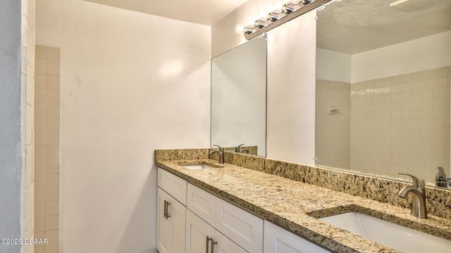 952 Glenwood Street, Daytona Beach, FL 32117