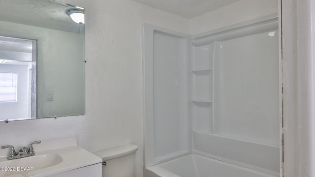 952 Glenwood Street, Daytona Beach, FL 32117