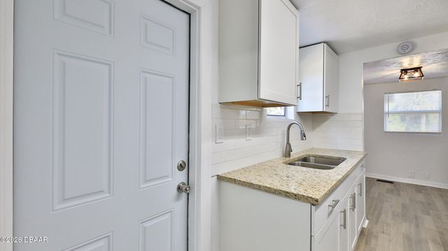 952 Glenwood Street, Daytona Beach, FL 32117