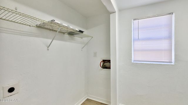 952 Glenwood Street, Daytona Beach, FL 32117