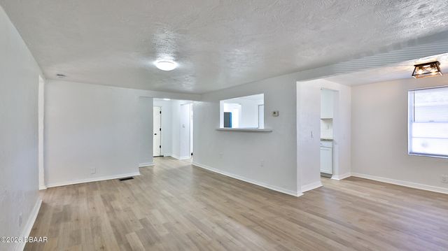 952 Glenwood Street, Daytona Beach, FL 32117