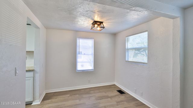 952 Glenwood Street, Daytona Beach, FL 32117