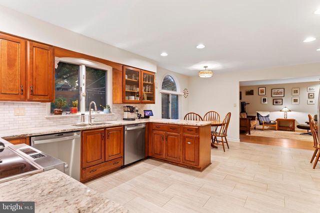 3321 GREEN ST, Harrisburg, PA 17110