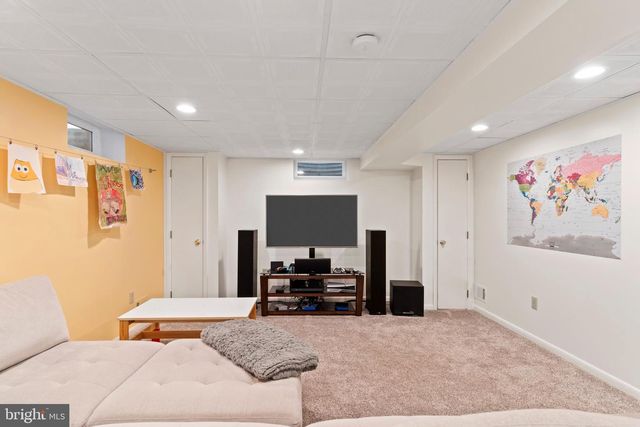 3321 GREEN ST, Harrisburg, PA 17110