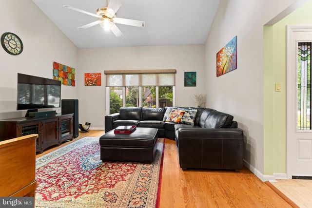 3321 GREEN ST, Harrisburg, PA 17110