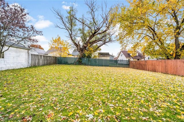 81 Melrose Avenue, Boardman, OH 44512