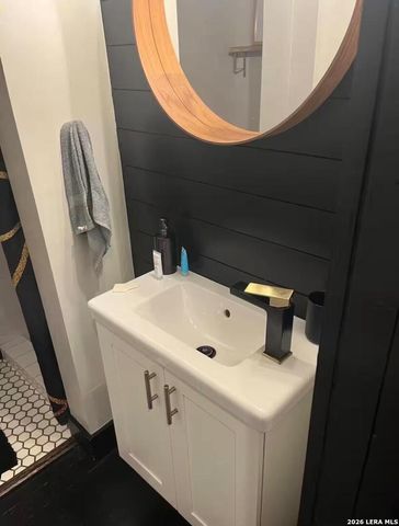 301 E WOODLAWN, San Antonio, TX 78212