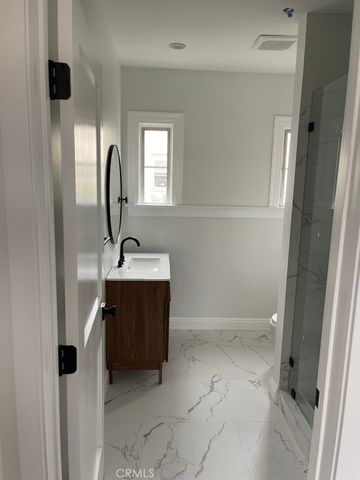 4467 Victoria Park 4467, Los Angeles, CA 90019