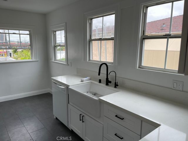 4467 Victoria Park 4467, Los Angeles, CA 90019