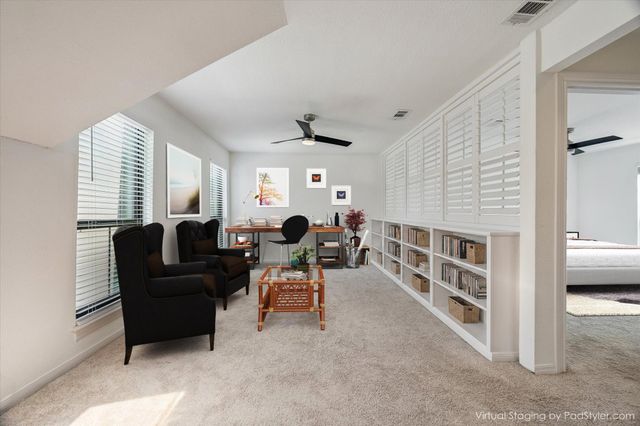 701 Bering Drive 402, Houston, TX 77057