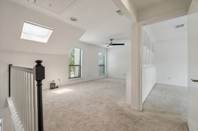 701 Bering Drive 402, Houston, TX 77057