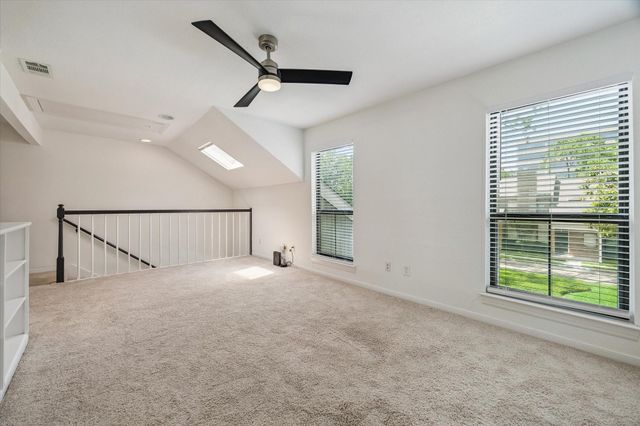 701 Bering Drive 402, Houston, TX 77057
