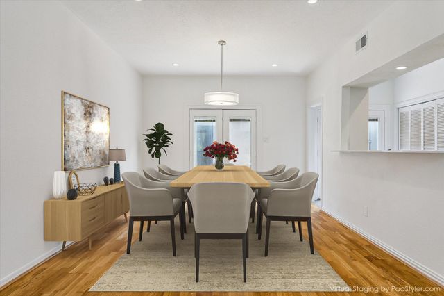 701 Bering Drive 402, Houston, TX 77057