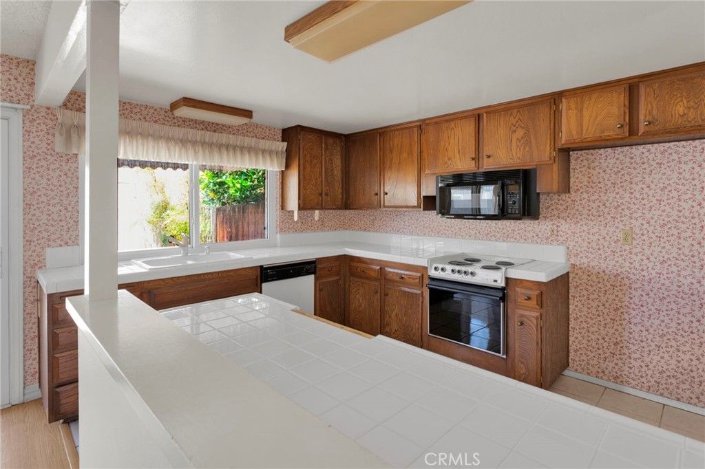 Image 17 of property listing at 10031 Delano, Cypress, CA 90630
