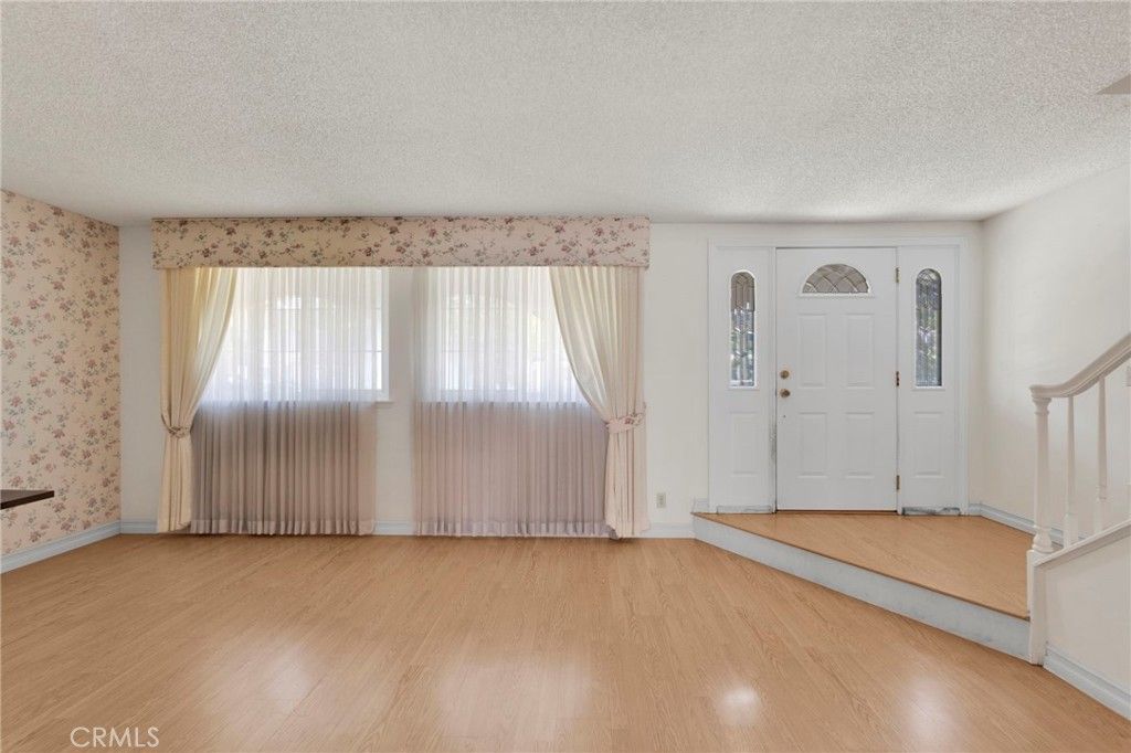 Image 7 of property listing at 10031 Delano, Cypress, CA 90630