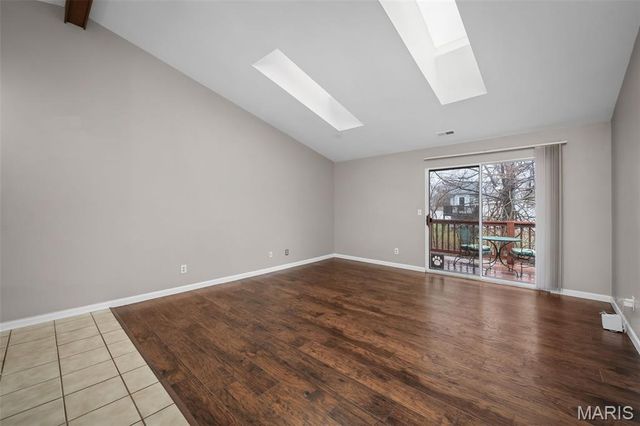 1042 Sugar Creek Court 8, St Peters, MO 63376