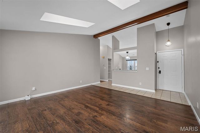 1042 Sugar Creek Court 8, St Peters, MO 63376