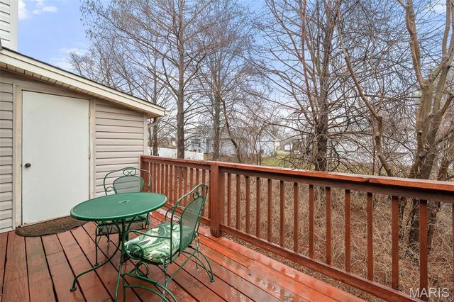 1042 Sugar Creek Court 8, St Peters, MO 63376