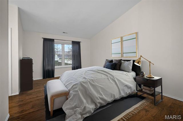 1042 Sugar Creek Court 8, St Peters, MO 63376