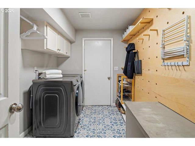 3597 Sw 32nd St, Redmond, OR 97756