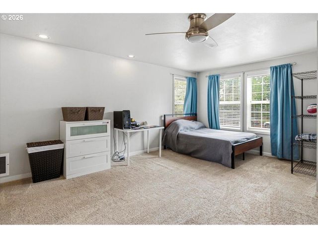 3597 Sw 32nd St, Redmond, OR 97756