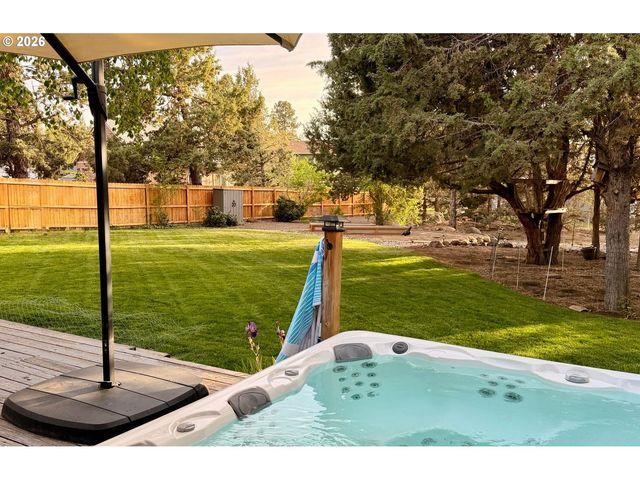 3597 Sw 32nd St, Redmond, OR 97756