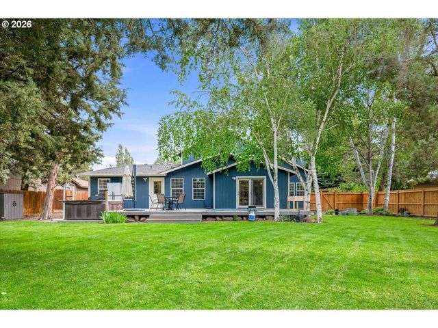 3597 Sw 32nd St, Redmond, OR 97756