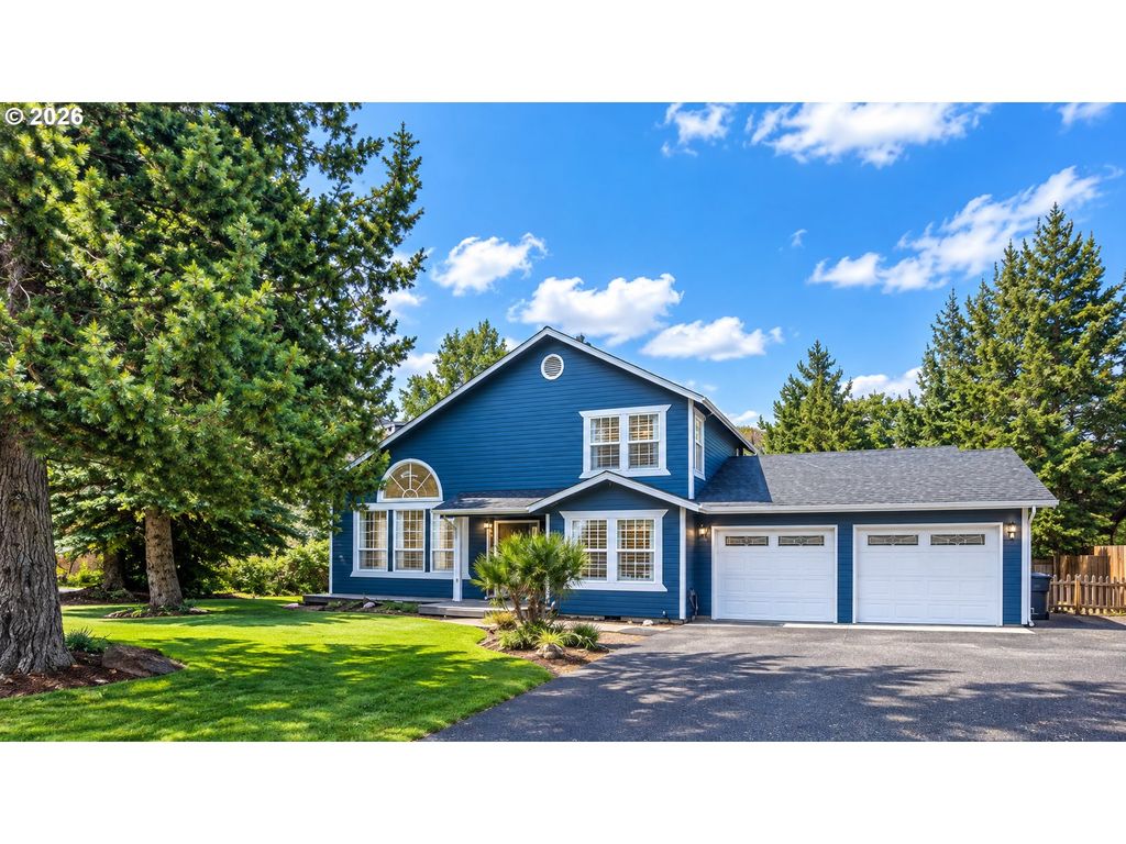 3597 Sw 32nd St, Redmond, OR 97756