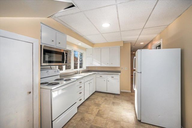 1301 Hughitt Ave, Superior, WI 54880