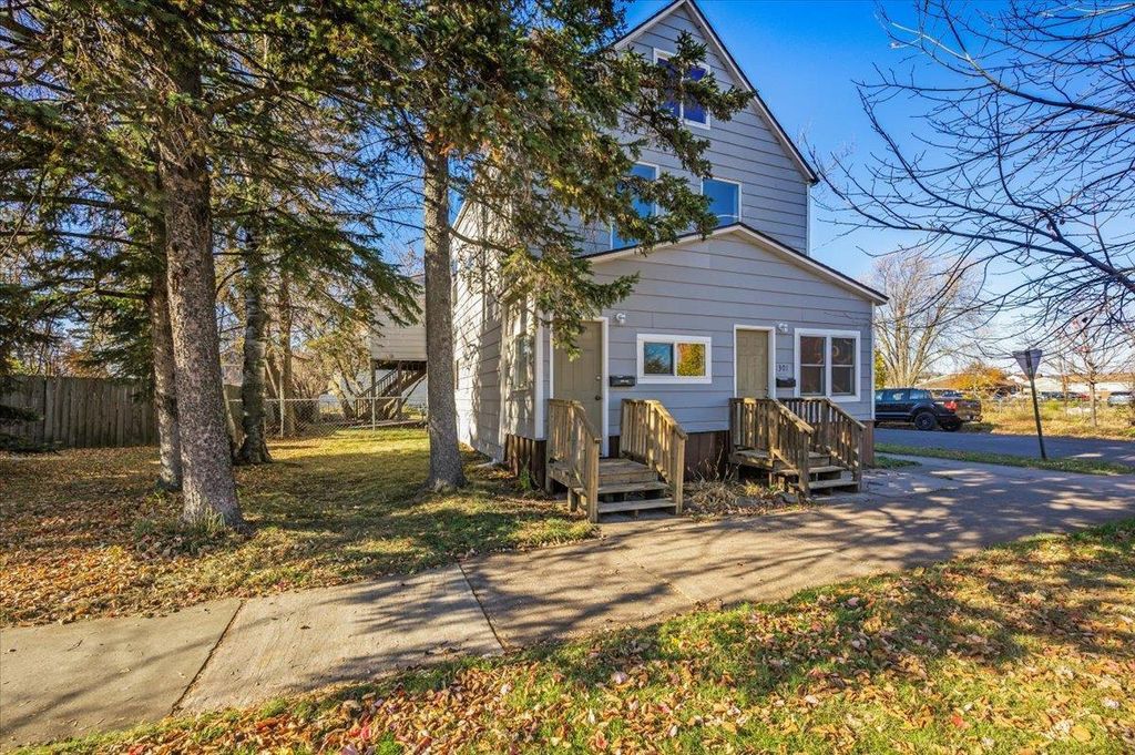 1301 Hughitt Ave, Superior, WI 54880