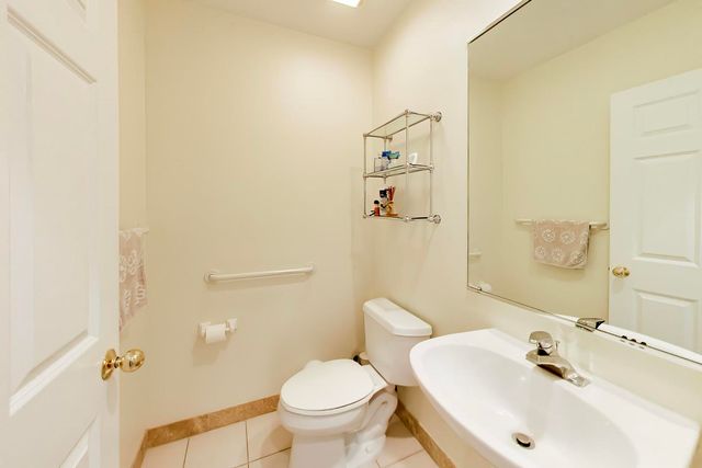 1107 Greenleaf Avenue 3G, Wilmette, IL 60091