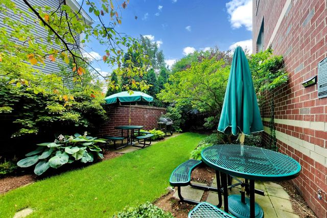 1107 Greenleaf Avenue 3G, Wilmette, IL 60091