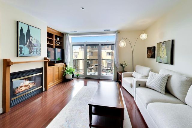 1107 Greenleaf Avenue 3G, Wilmette, IL 60091