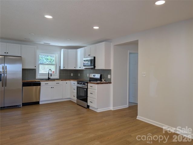945 Summers Road, Valdese, NC 28690