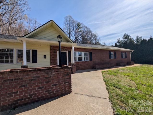 945 Summers Road, Valdese, NC 28690