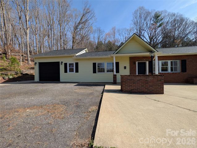 945 Summers Road, Valdese, NC 28690