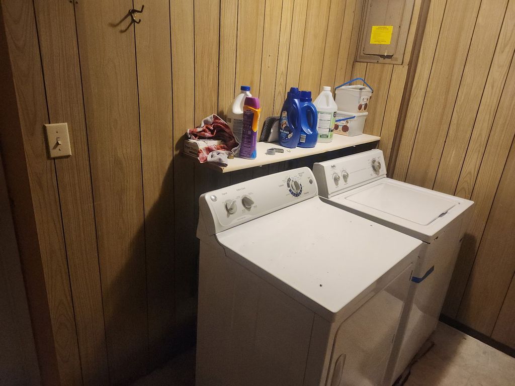 Image 12 of property listing at 620 E Noleman Street, Centralia, IL 62801