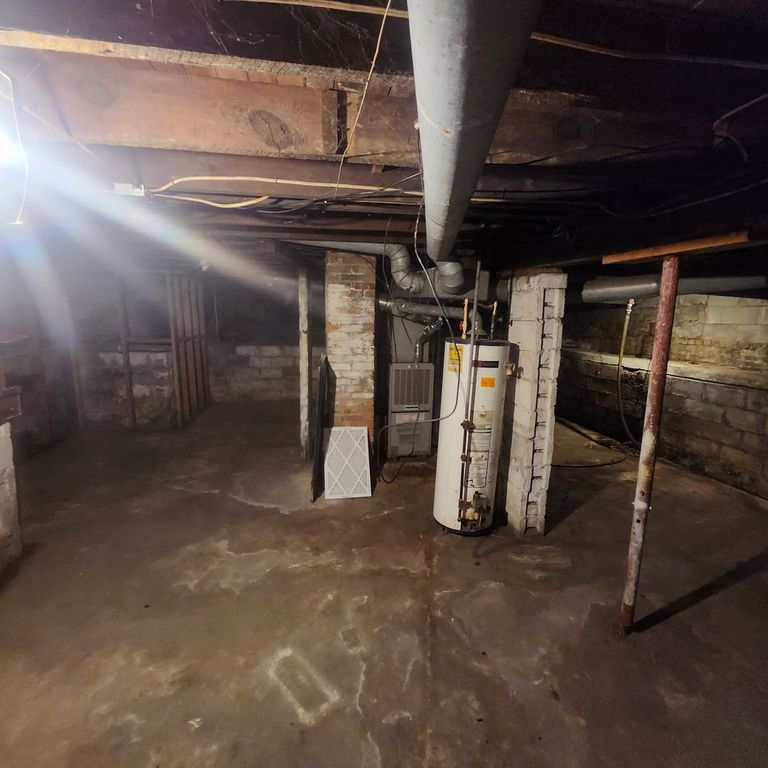 Image 13 of property listing at 620 E Noleman Street, Centralia, IL 62801