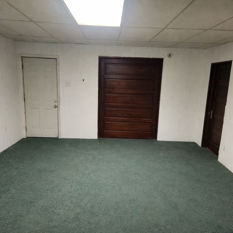 Image 7 of property listing at 620 E Noleman Street, Centralia, IL 62801
