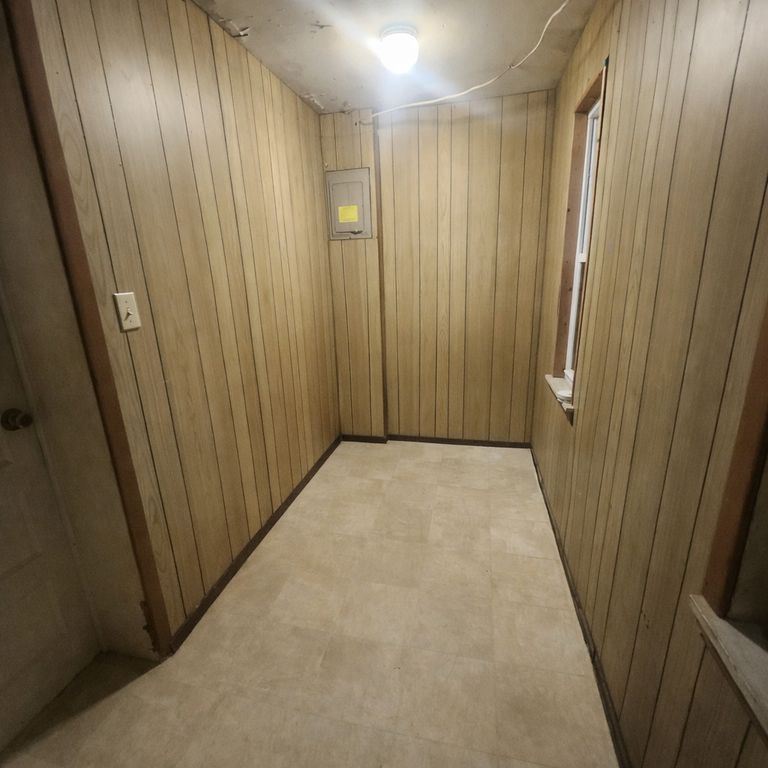 Image 9 of property listing at 620 E Noleman Street, Centralia, IL 62801